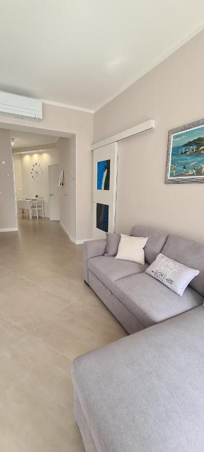 Kisses From Livorno Open Space Apartment - No Pets Allowed ภายนอก รูปภาพ